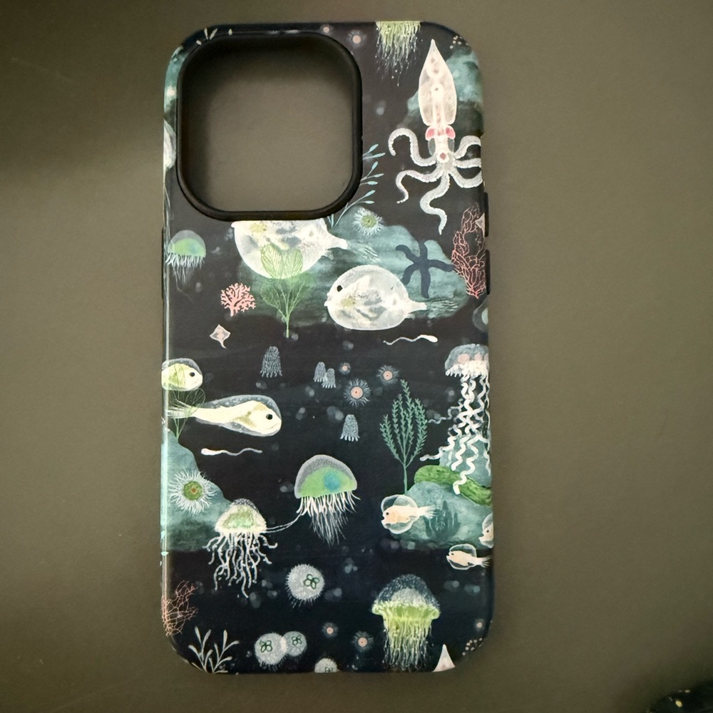 Bioluminescence Stringberry iPhone 14 Pro Case